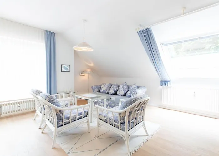 Apartment Strandallee 18 *