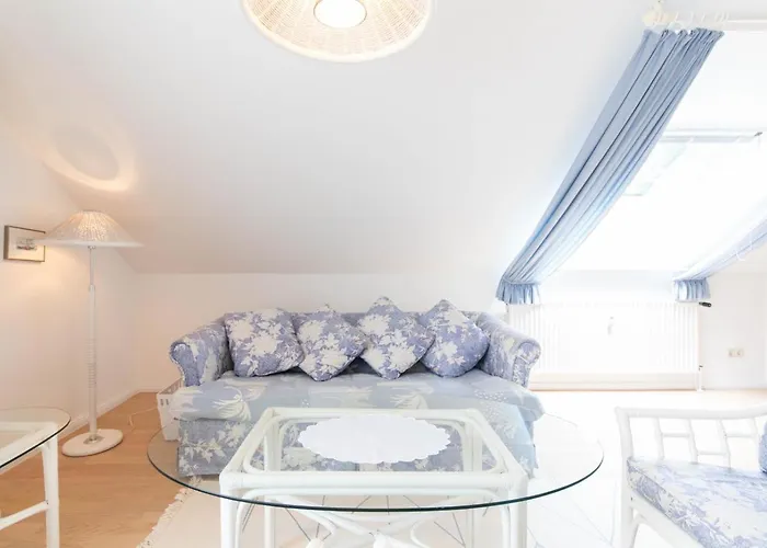 Daire Strandallee 18 *